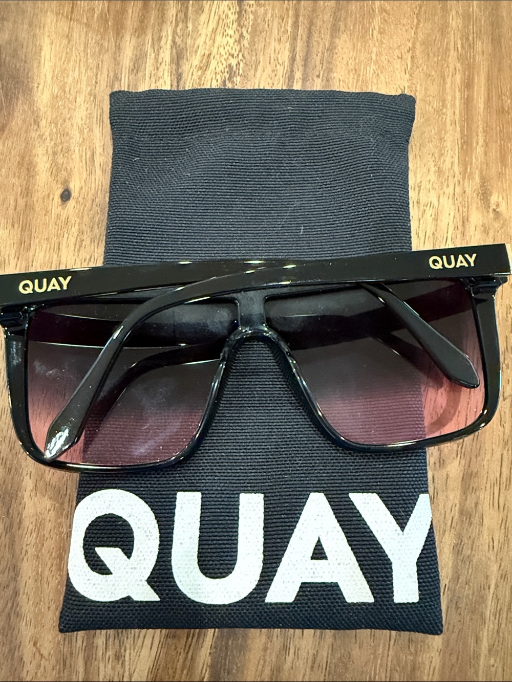 Quay Australia Black Frame Sunglasses with Gradient Pink-Brown Lenses - Picture 3 of 7